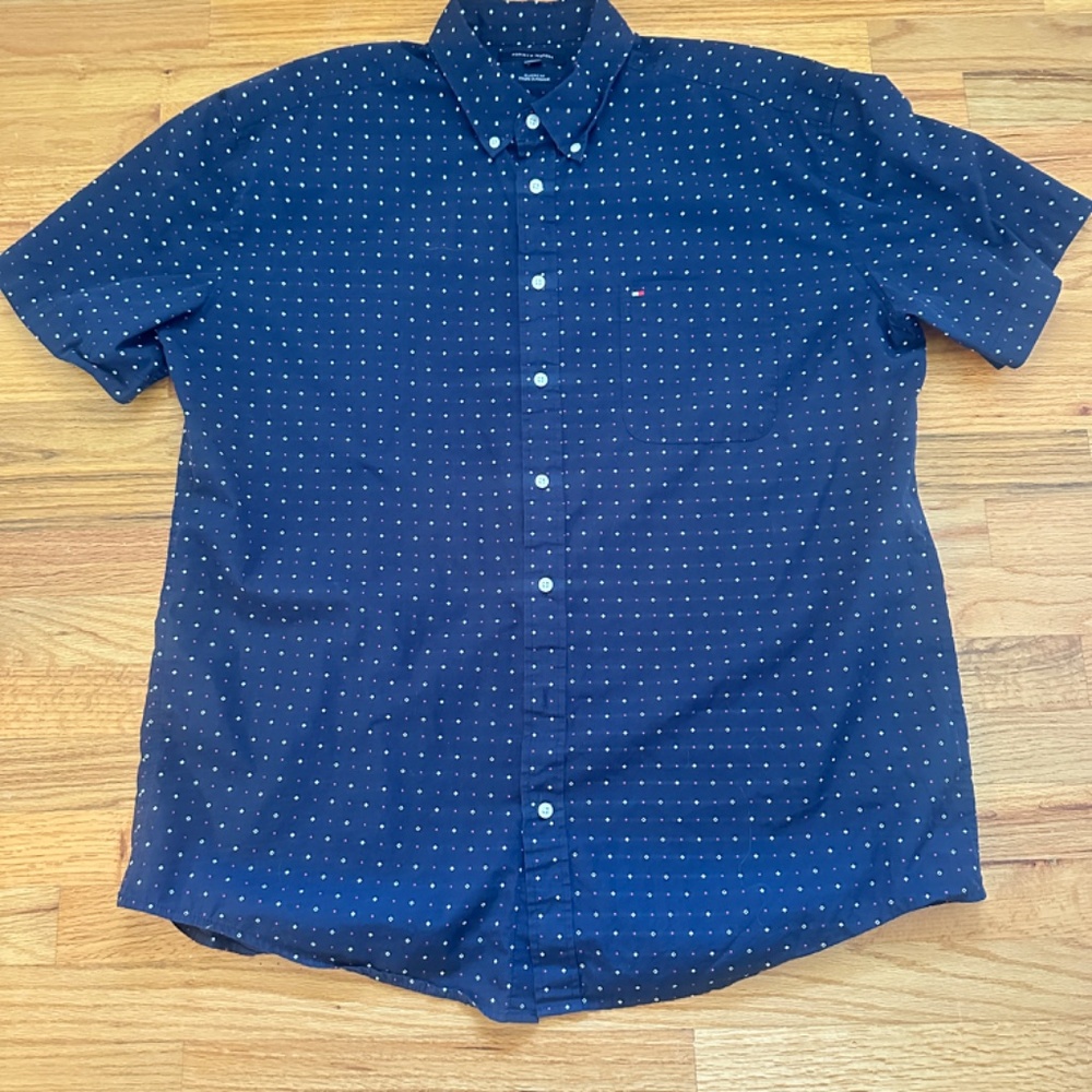 Tommy Hilfiger Mens Classic Fit Button Down Short Sleeve Woven Shirt